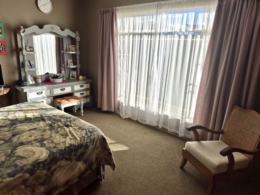 5 Bedroom Property for Sale in Panorama Free State